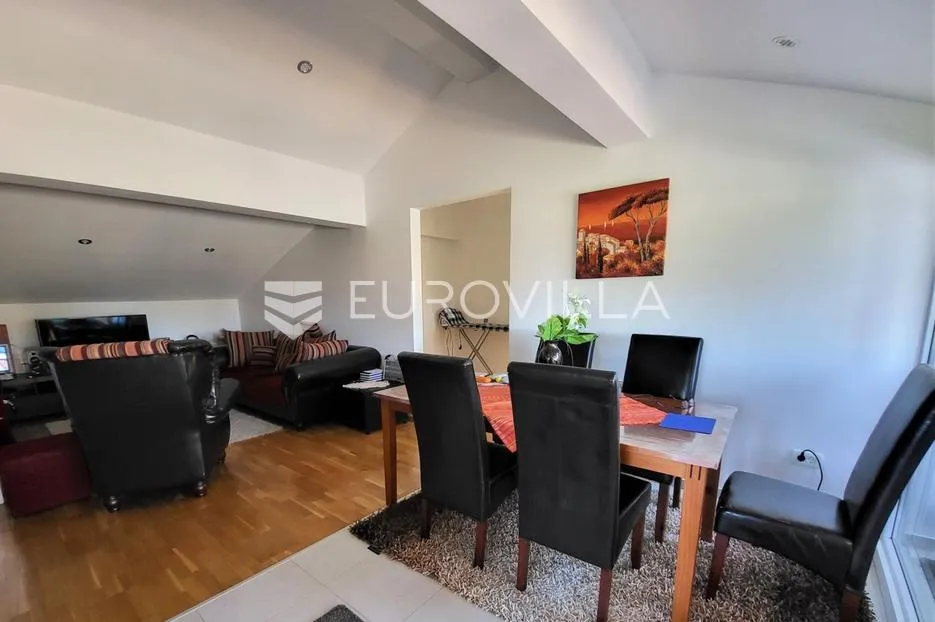 istra, okolica višnjana, apartmanska kuća 500 m² s bazenom i 4 stambene jedinice - slika 32