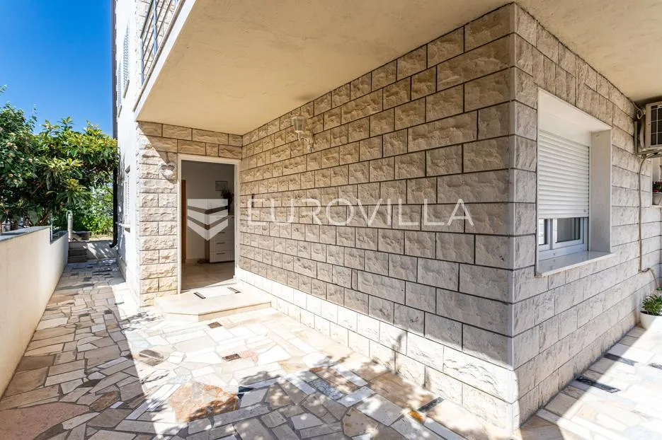 split, kamen, samostojeća kuća ukupne bruto površine 492 m² - slika 5