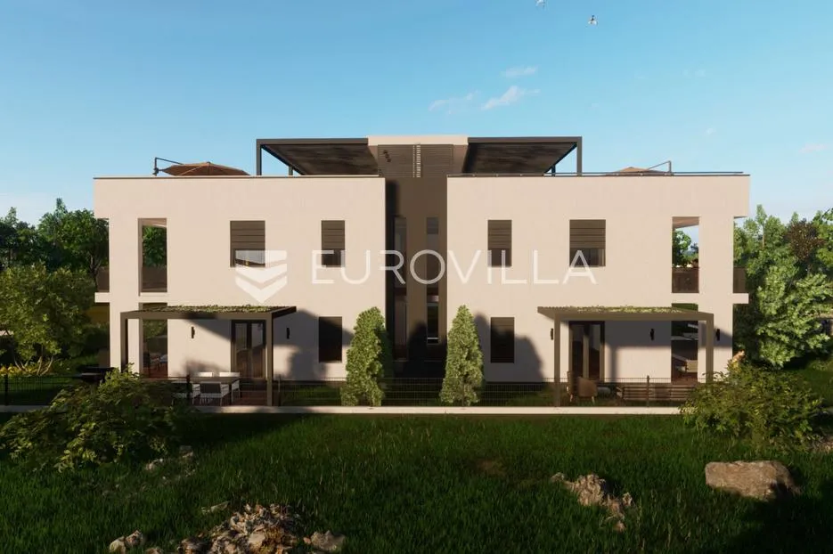 Nin, atraktivno zemljište s projektom i građevinskom dozvolom