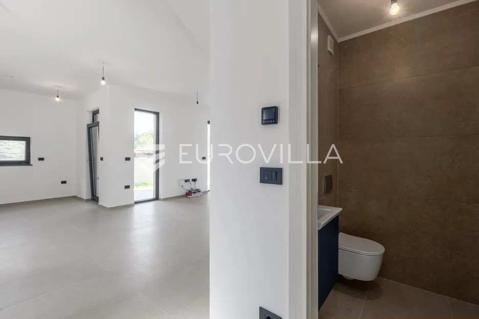 medulin, kvalitetna i moderna duplex kuća b, s grijanim bazenom 30 m² i garažom, 146 m² - slika 7
