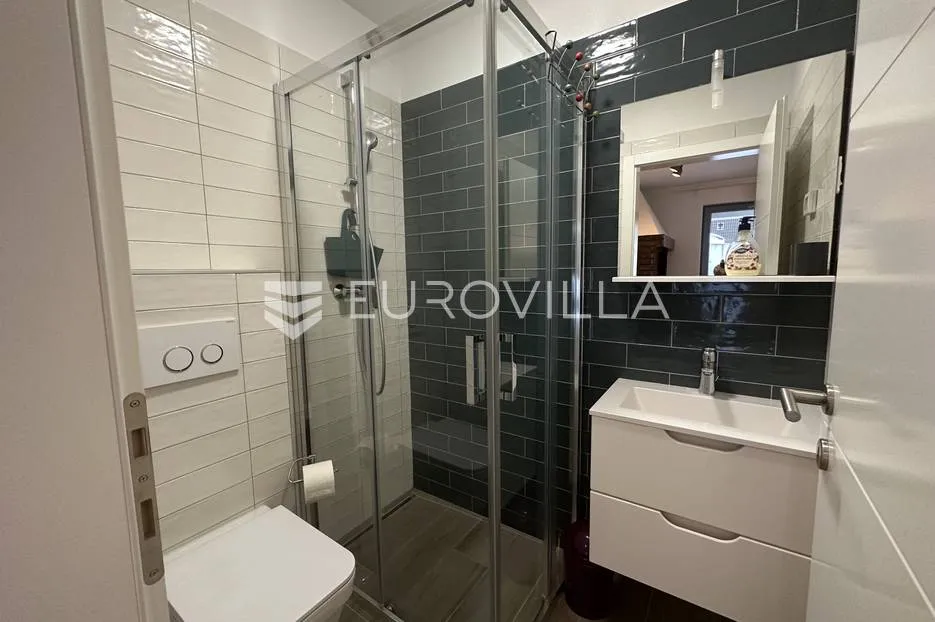 ližnjan, moderna kuća zadnja u nizu 175 m² s uređenim vrtom, bazenom i pogledom more - slika 10