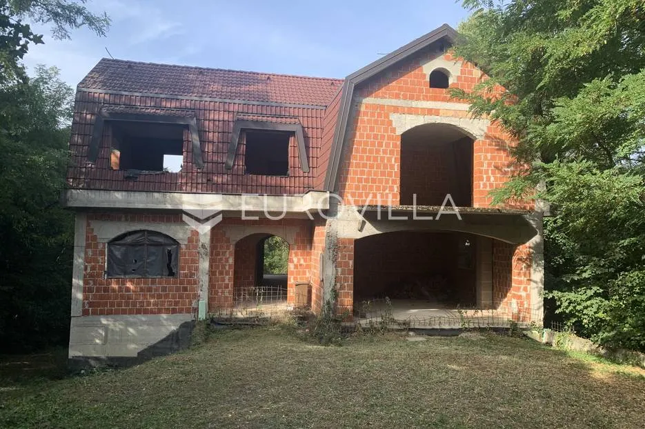 Vrhovec, Vidovčica nedovršena vila od 400 m² - Zagreb