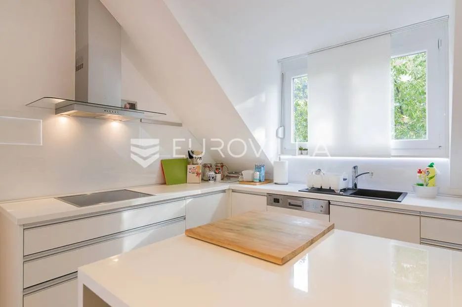 maksimir, dobri dol, prekrasan trosoban stan veličine 80 m² na mirnoj lokaciji - slika 12