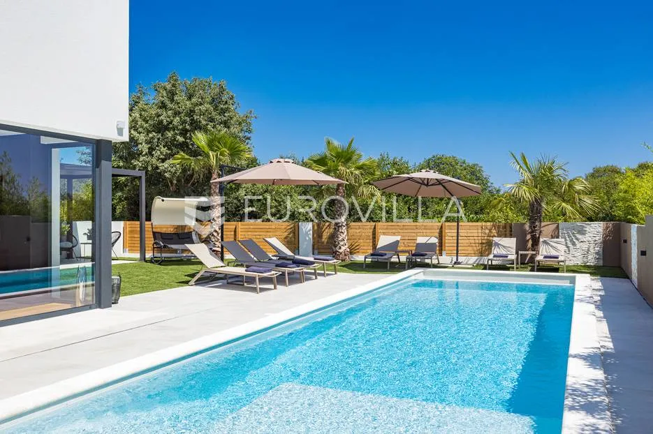 istra, medulin, prekrasna moderna dvojna vila 220 m² - slika 133