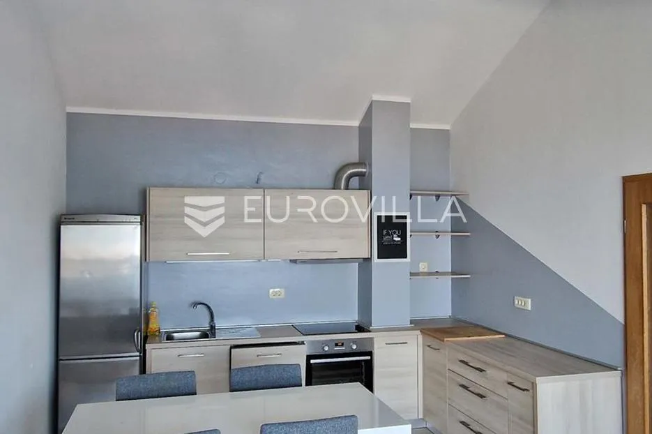 pobri, stan 77 m² u potkrovlju s pogledom na kvarner - slika 2