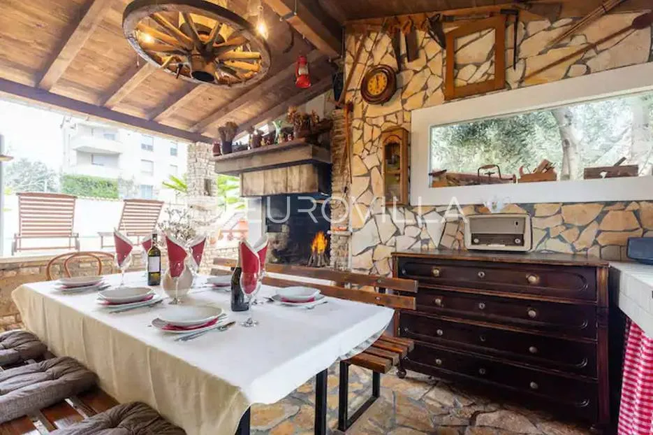 istra, pula - veli vrh, dvije samostojeće prizemnice sa bazenom nkp 50 m2 i 90 m2 - slika 26