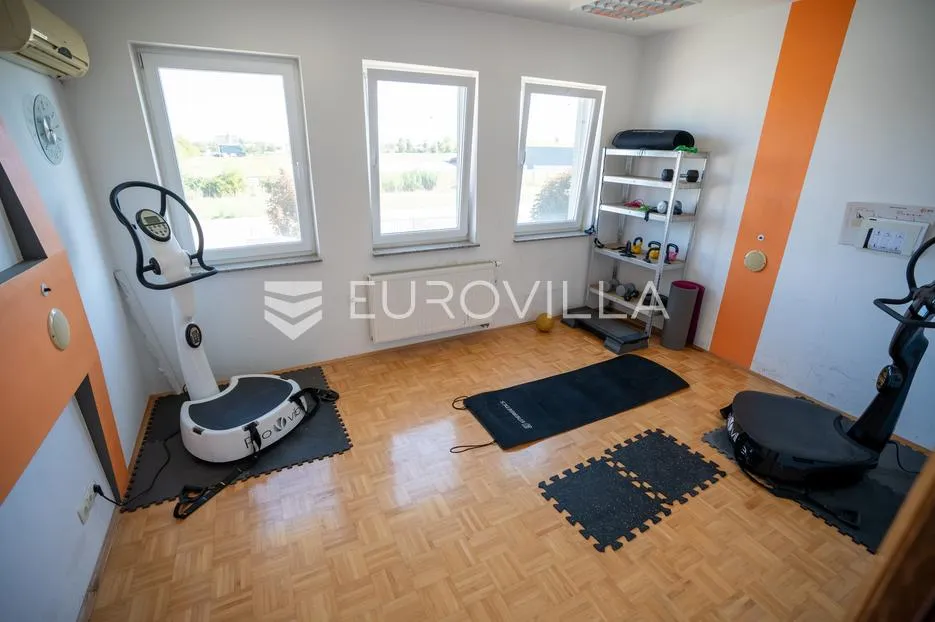 đakovo, industrijska zona, poslovna zgrada, 934 m² - slika 16