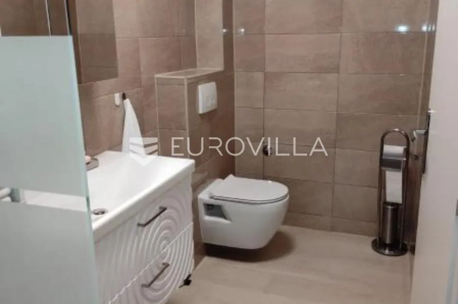 sevid, moderna dvojna kuća 280 m² s četiri stambene jedinice, 30 m od mora - slika 17