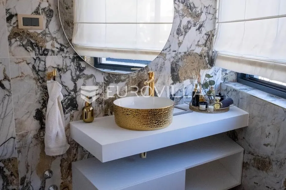 opatija, prekrasan penthause 228 m² s besprijekornim pogledom - slika 36
