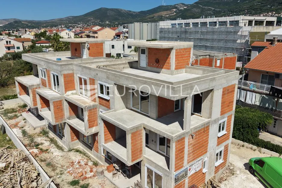 kaštel lukšić, trosoban penthouse s krovnom terasom i dva parkirna mjesta - slika 6