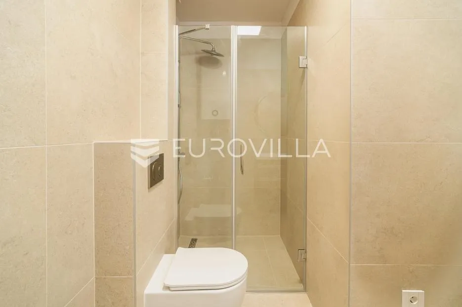 zadar, privlaka, luksuzni dvosoban stan 1. red do mora, 85,57 m² - slika 12