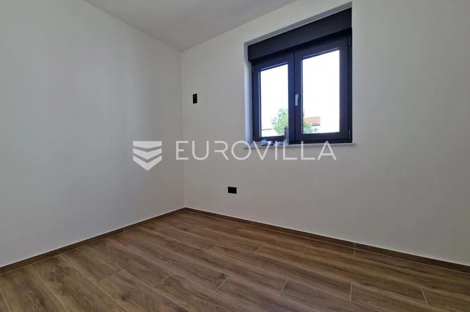 vir, apartman s krovnom terasom, pogled na more - slika 29
