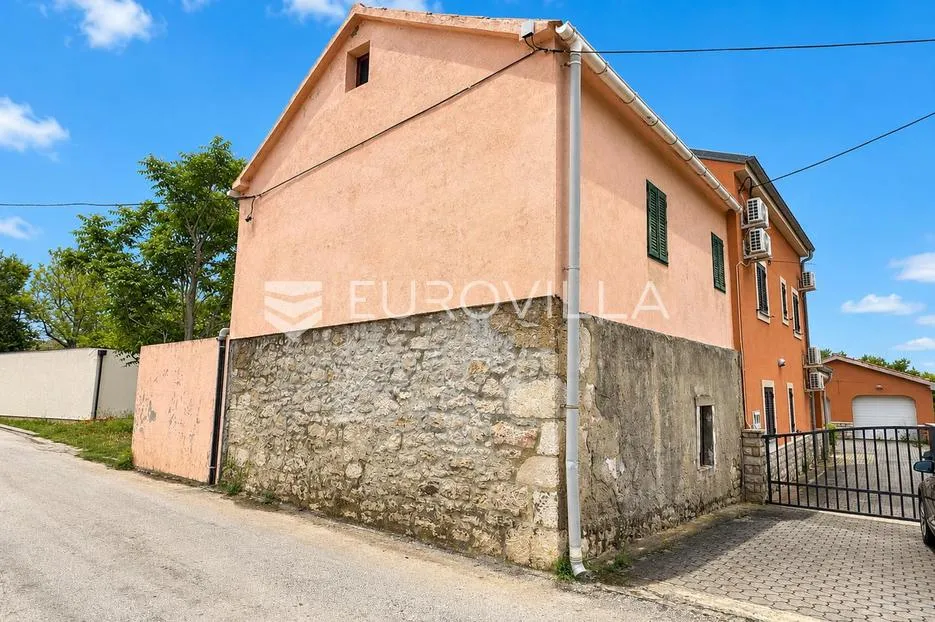 zadar, privlaka, dvojna kuća za renovaciju 300 m od mora - slika 3