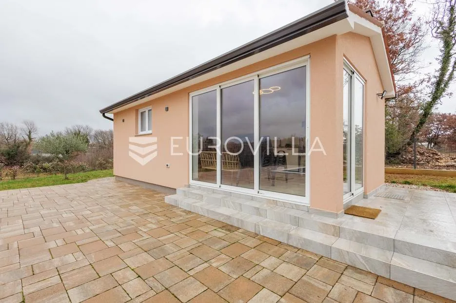 istra, labin, moderna vila i veliko građevinsko zemljište - slika 36