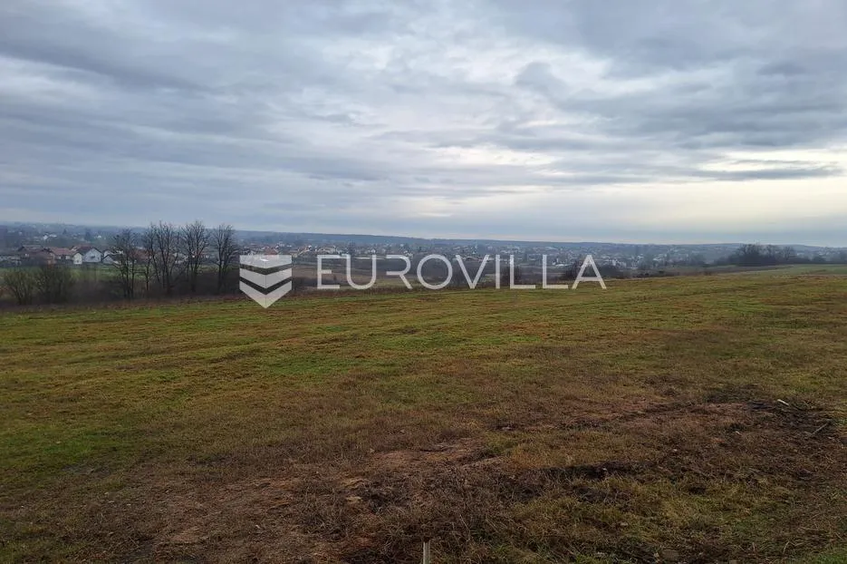 karlovac, mala švarča, građevinsko zemljište 1500 m², s prekrasnim pogledom - slika 2