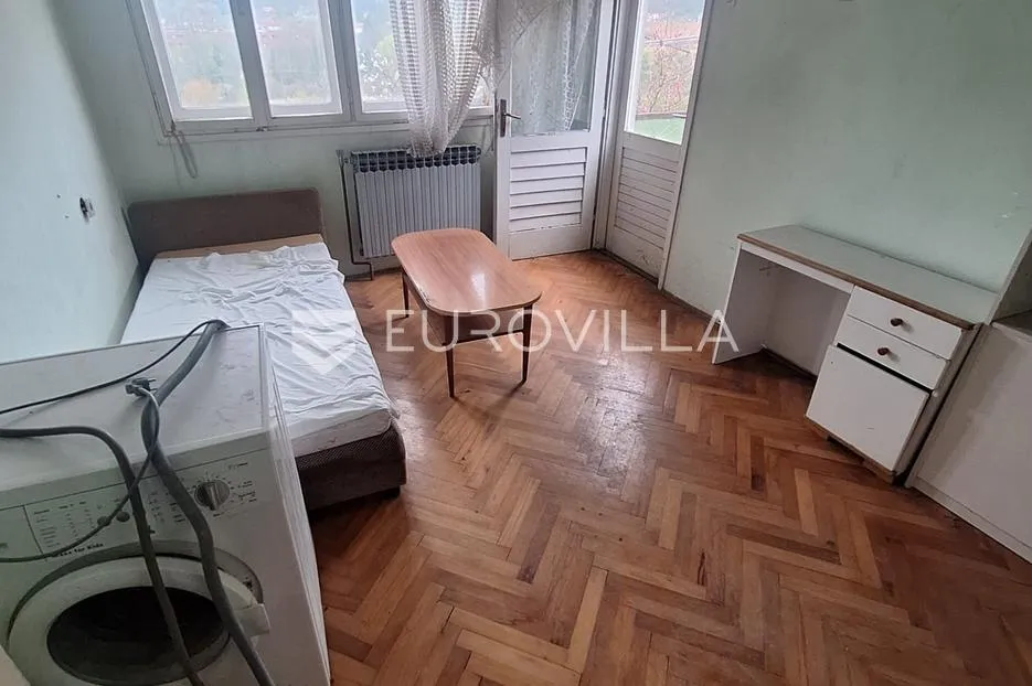 duga resa, gornje mrzlo polje mrežničko, kuća 250 m², 150 m do mrežnice - slika 2