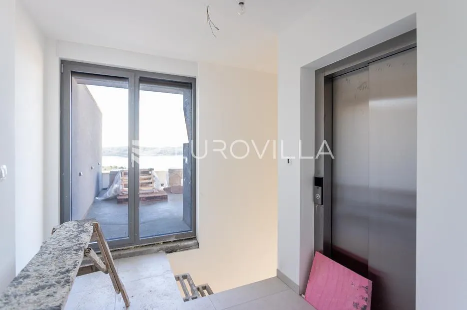 trogir, čiovo, ekskluzivan penthouse s privatnim bazenom - slika 15