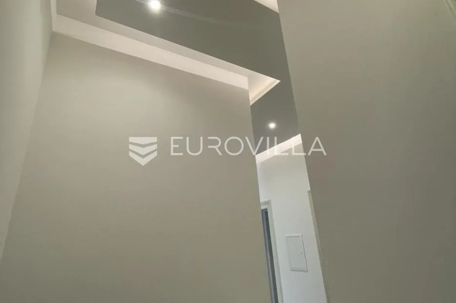 rijeka, centar, trosoban stan 81,31 m² kompletno adaptiran i moderno uređen - slika 20