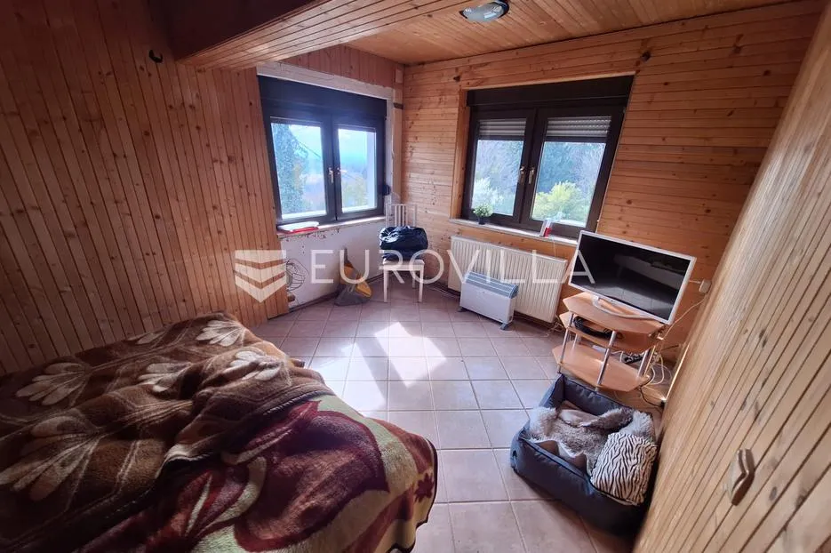 jastrebarsko, plešivica, kuća 266 m² s bazenom na mirnoj lokaciji - slika 3