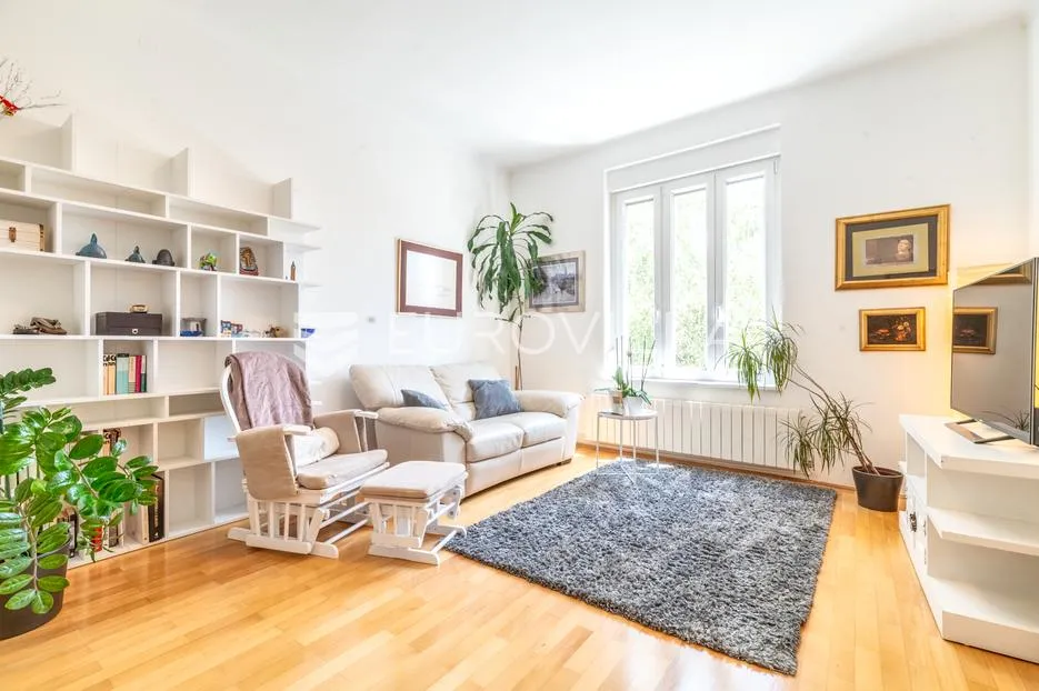 zagreb, centar, komforan trosoban stan s balkonom neto korisne površine 80 m² - slika 2