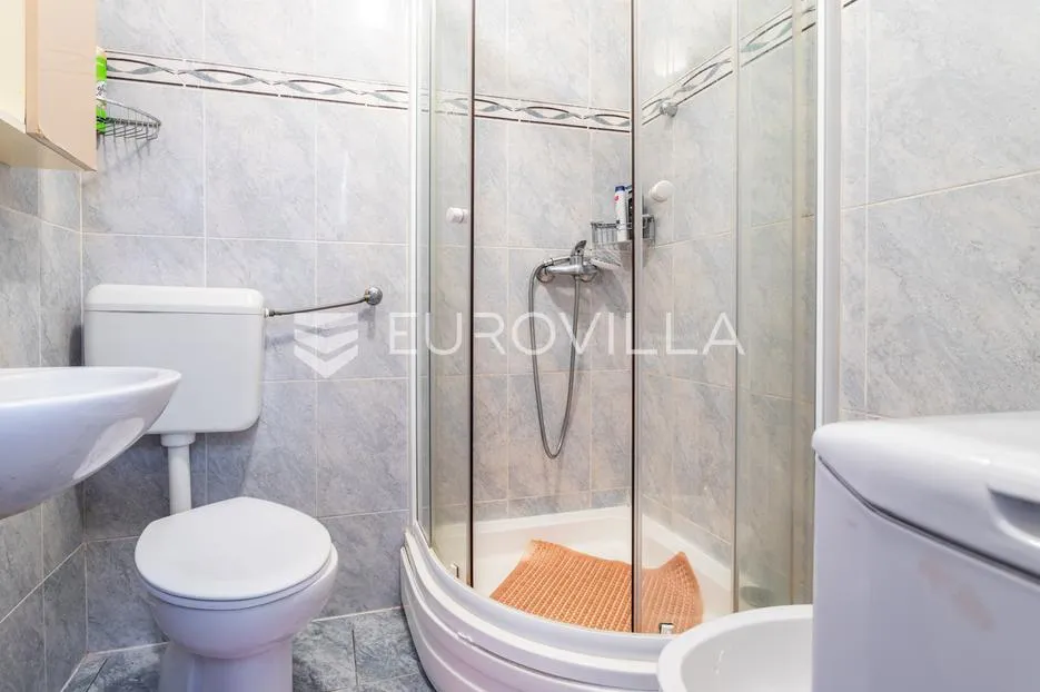 šibenik, brodarica, udoban dvosoban stan, 59,85 m² - slika 5