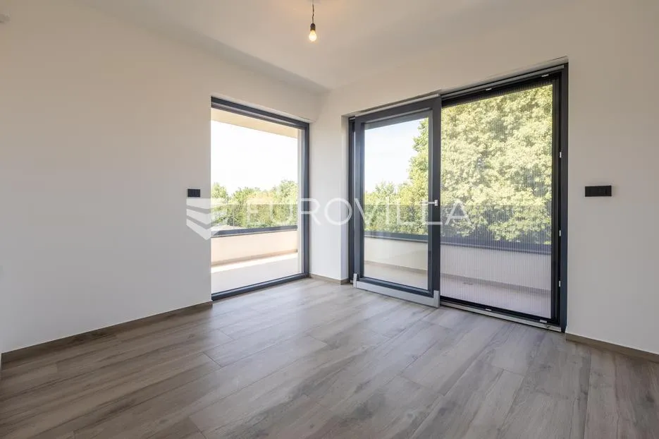 medulin, kvalitetna i moderna duplex kuća b, s grijanim bazenom 30 m² i garažom, 146 m² - slika 22