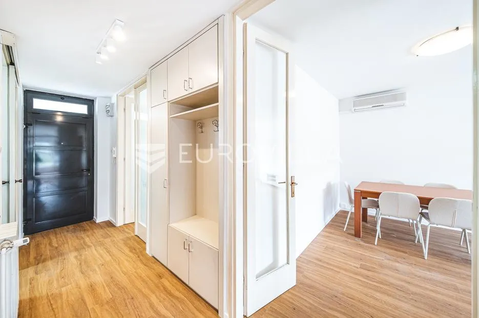 zagreb centar, vlaška, komforan trosoban stan 72 m² s garažnim parkirnim mjestom - slika 12