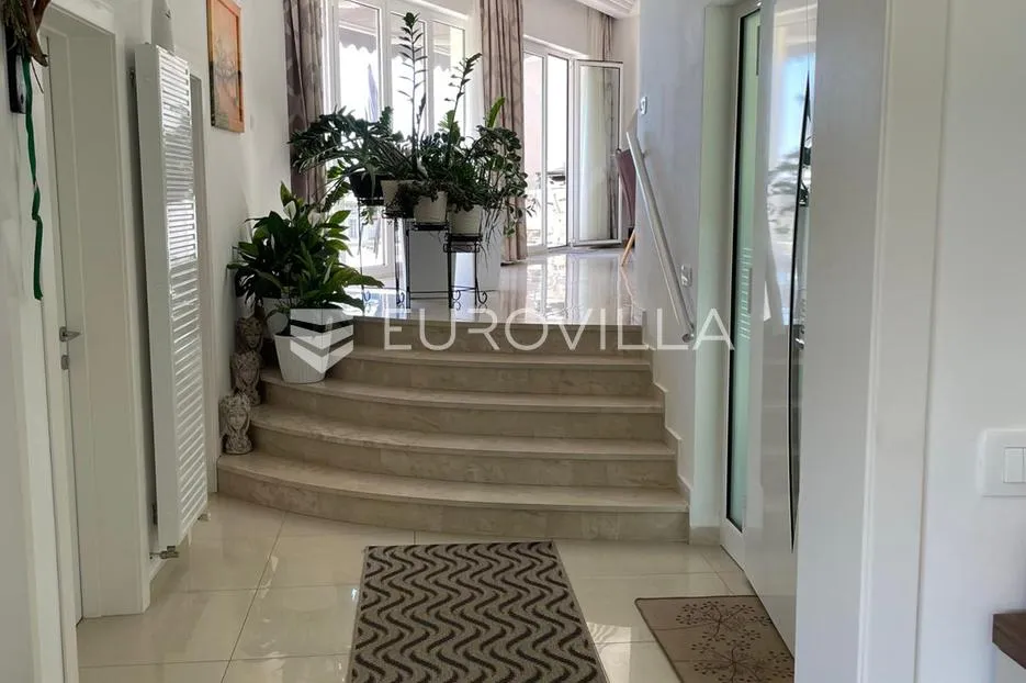 opatija, poljane, villa s 5 stambenih jedinica i pogledom na more - slika 13