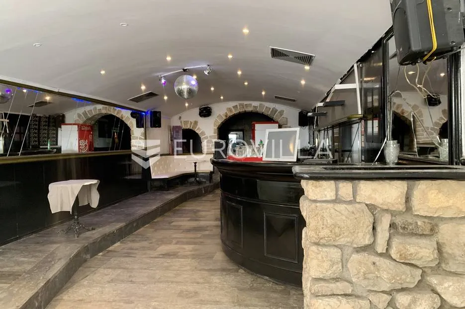 istra, poreč - poslovni prostor 115 m2 u starogradskoj jezgri - slika 15