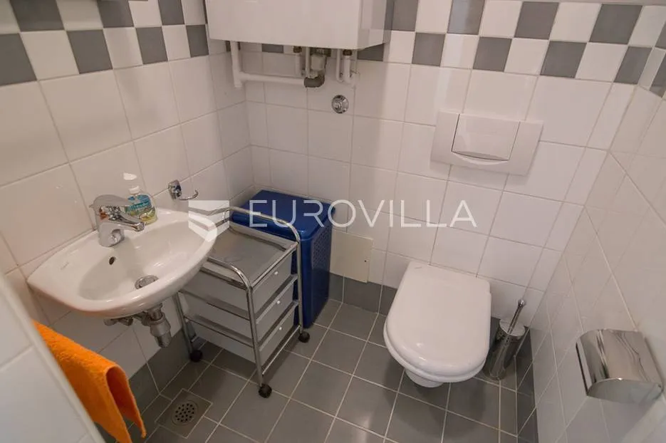 jurkovićeva, šalata, trosoban stan 100 m² s garažom za najam - slika 14