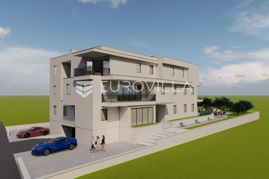 istra, umag, trosoban stan u prizemlju 82,05 m², 400 m od mora - slika 6