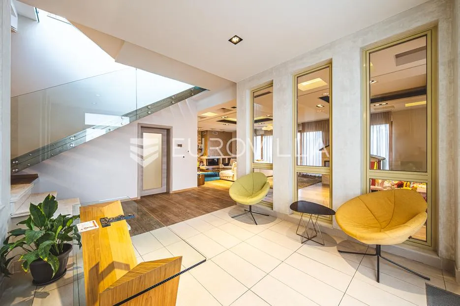 zagreb, gornje prekrižje, ekskluzivna obiteljska vila 376 m² na zemljištu od 704 m² - slika 7
