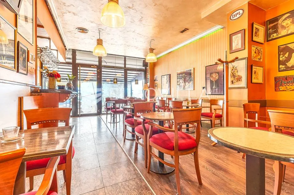 zagreb, savska cesta, poslovni prostor / ulični lokal 100 m2 u prizemlju poslovne zgrade - slika 2