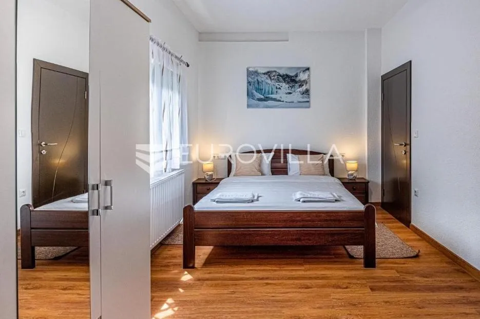 plitvička jezera, rudanovac, kuća 350 m², novouređena s 10 apartmana - slika 12