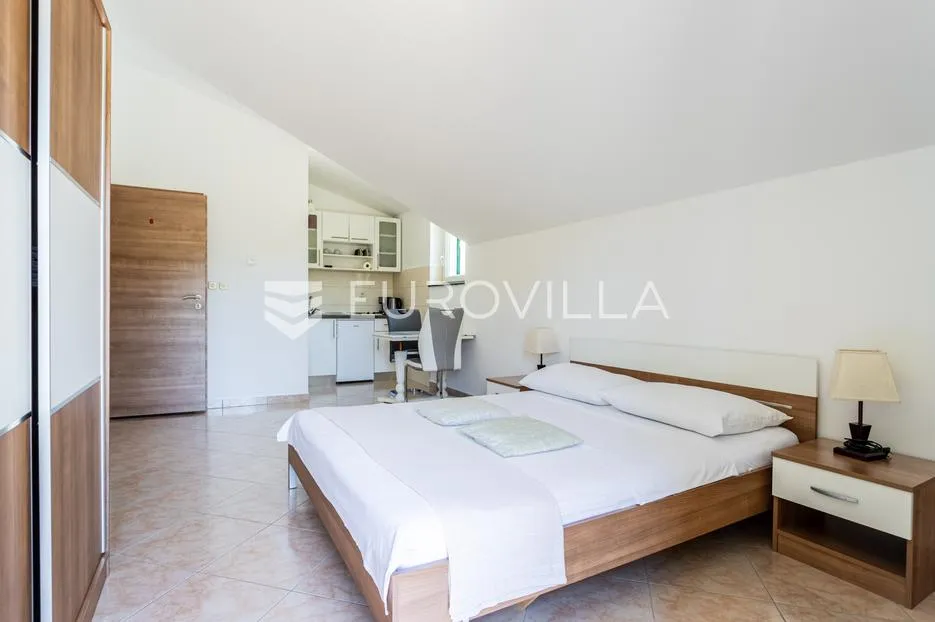 podstrana, mutogras, apartmanska kuća na prekrasnoj lokaciji - slika 21