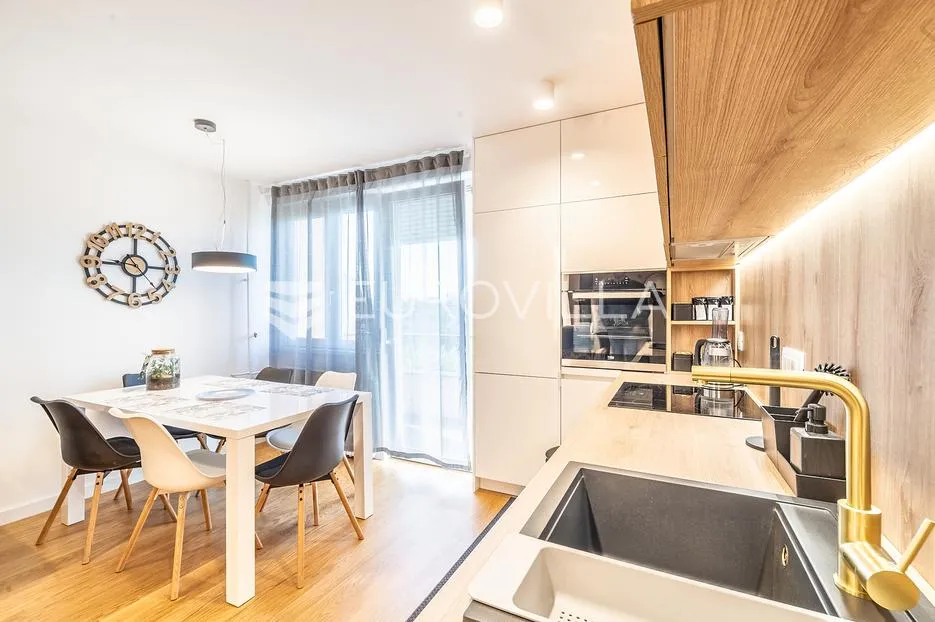 zagreb, trnje, četverosoban stan 75 m² - slika 2