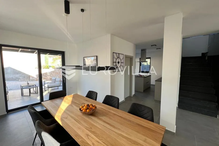 istra, smoljanci, moderna novoizgrađena vila 200m2 s bazenom i pogledom na more - slika 16