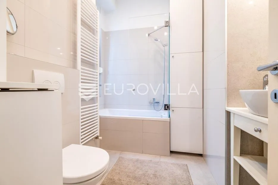 zagreb, centar, komforan trosoban stan s balkonom neto korisne površine 80 m² - slika 6