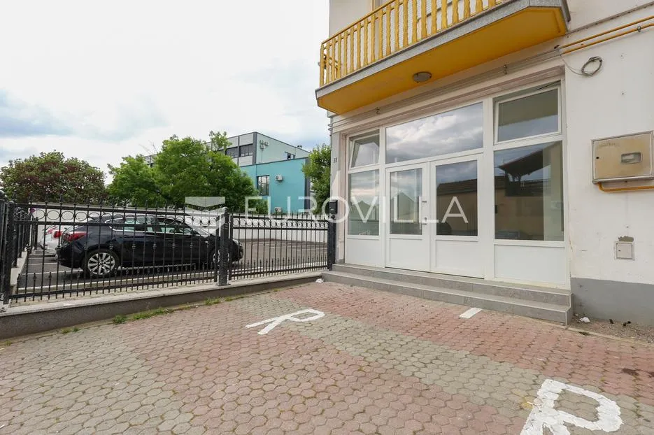 slavonski brod, mali pariz: poslovni prostor s izlogom i parkingom na frekventnoj lokaciji - slika 7