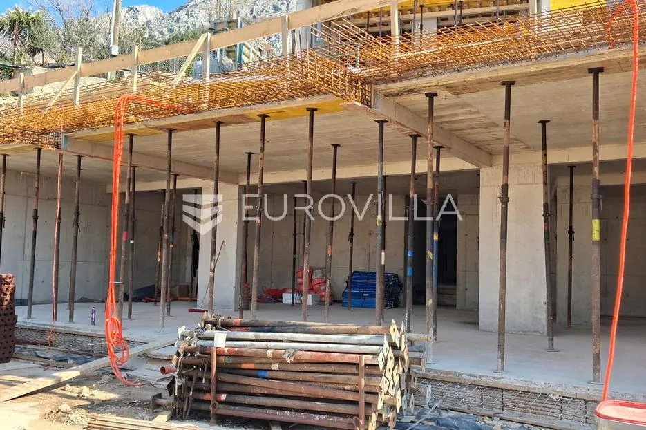 omiška rivijera, dvosoban stan s pogledom na more, 2. kat moderne novogradnje, 63.15 m² - slika 5