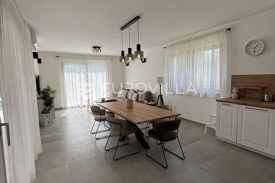 marčana, mutvoran, šarmantna moderna vila s bazenom i vrtom - slika 16