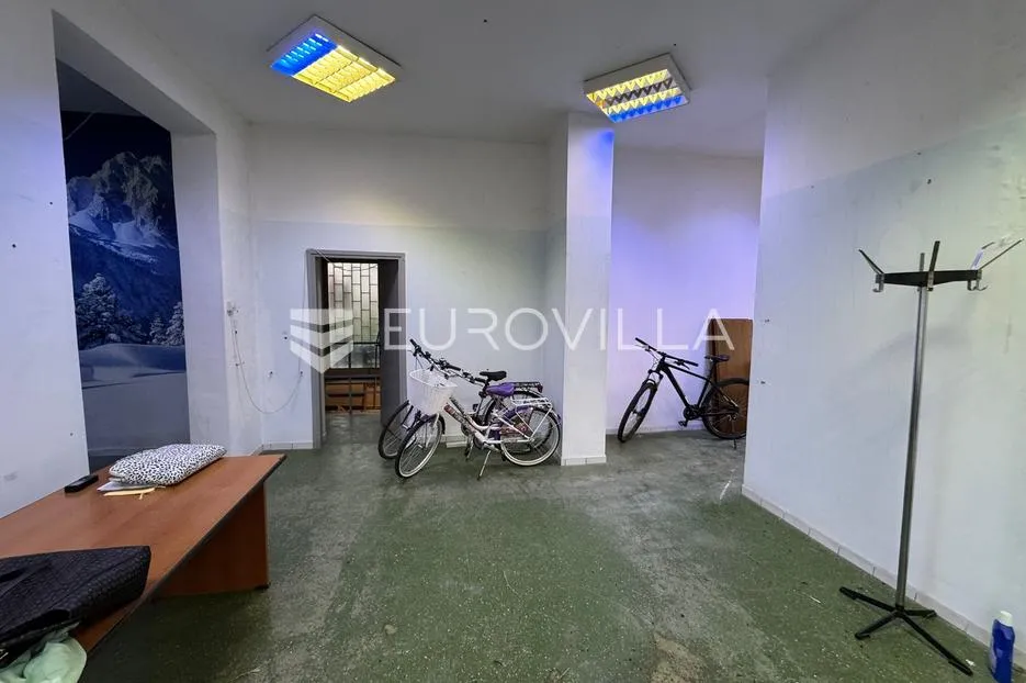 đakovo, centar, poslovni prostor sa skladištem, 230 m² - slika 2