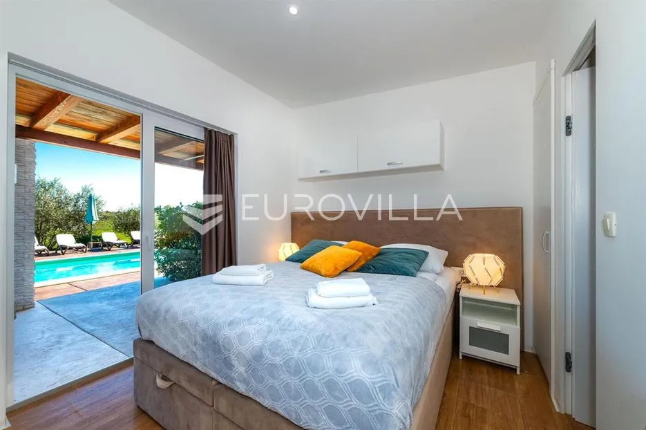 zadar, nin, žerava moderna villa s bazenom neto korisne površine 163 m² - slika 4