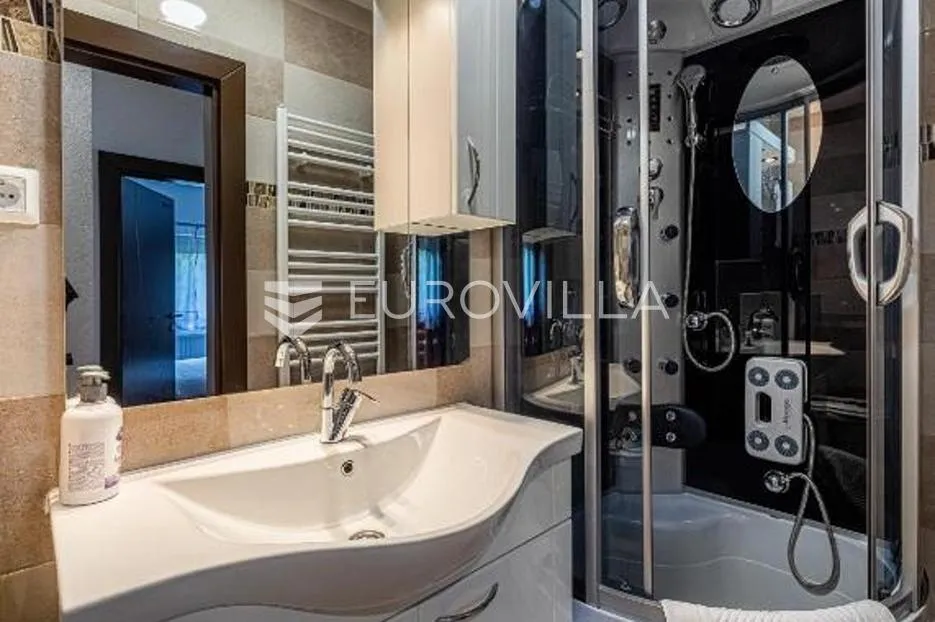 plitvička jezera, rudanovac, kuća 350 m², novouređena s 10 apartmana - slika 16
