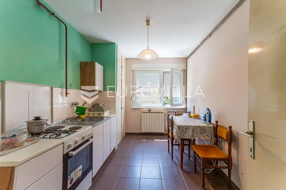 varaždin, banfica dvosobni stan površine 57 m² - slika 2