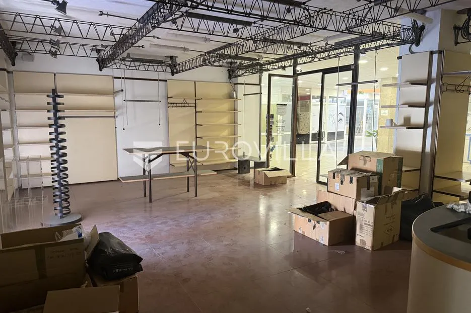osijek, centar grada, poslovni prostor površine 82 m2, 1. kat - slika 3