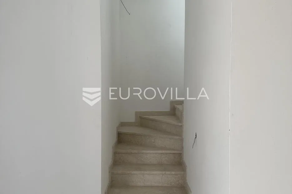 otok pašman, dobropoljana, klasična kamena vila u prvom redu do mora - slika 18