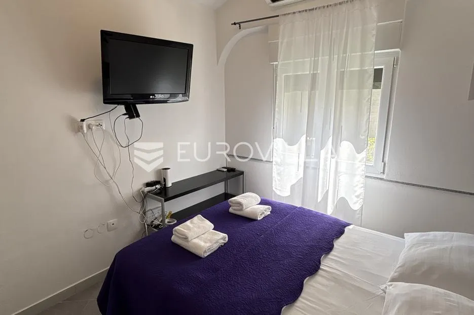 medulin, apartmanska kuća sa sedam stanova na mirnoj lokaciji - slika 17