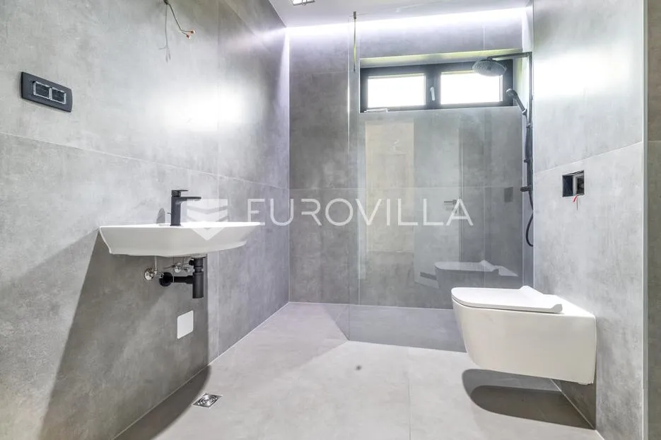 zagreb, srebrnjak, novogradnja, luksuzan četverosoban penthouse 140,27 m² - slika 6