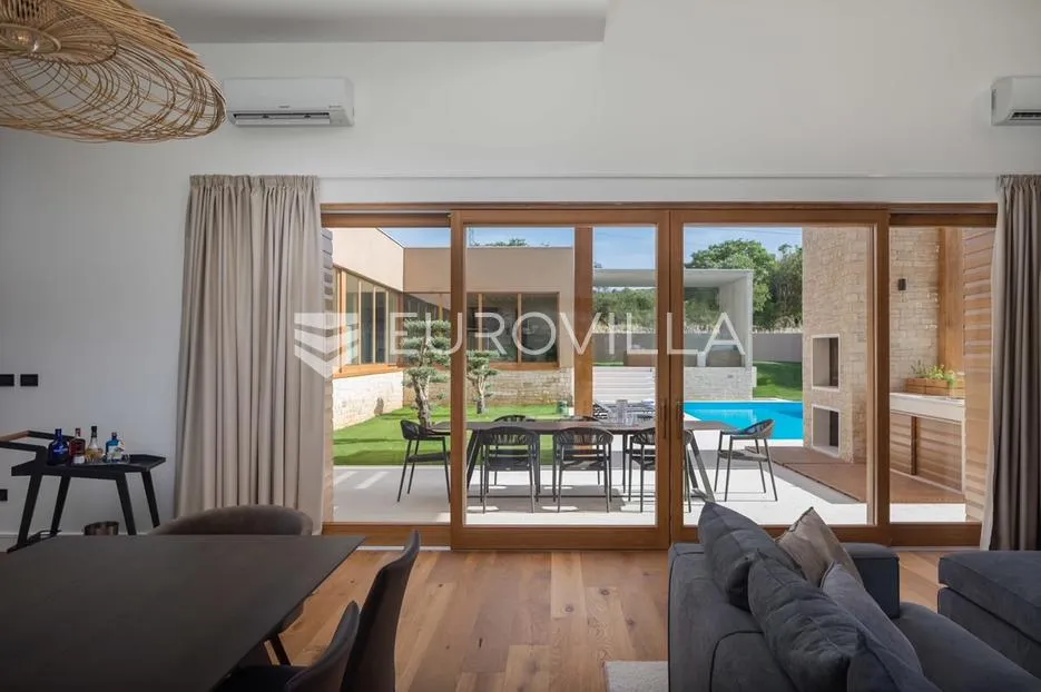 šibenik, danilo kraljica, jedinstvena moderna vila - slika 10